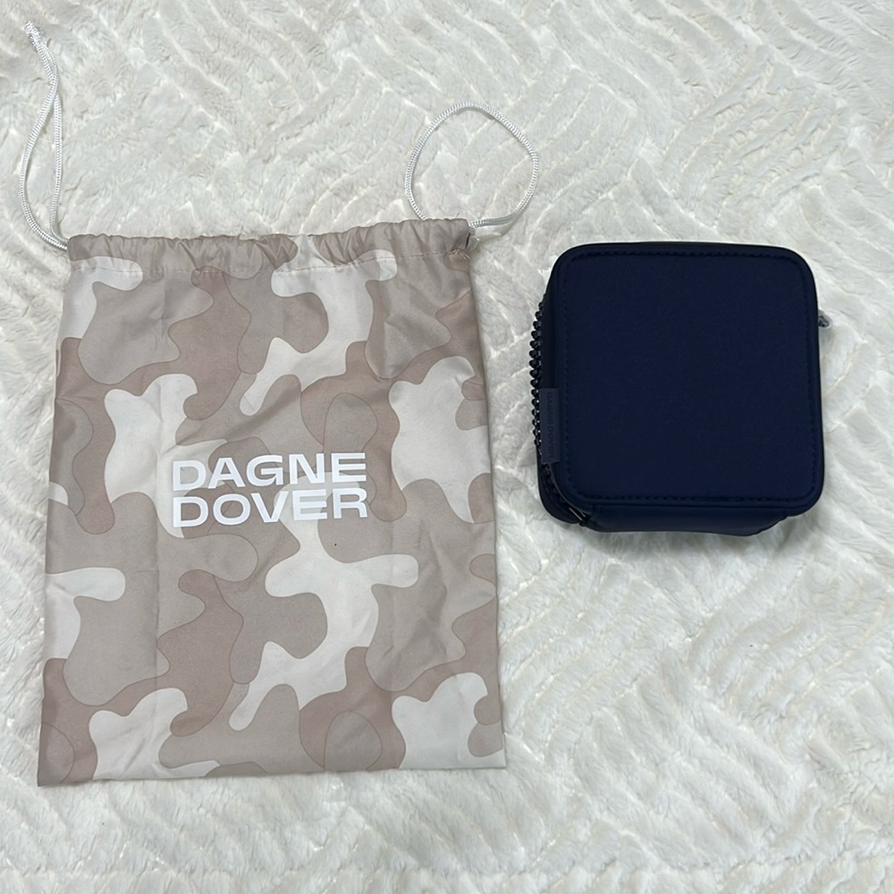 NWT Dagne Dover Arlo Tech Organizer - Storm